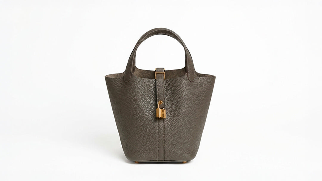 【2026年エルメス新色】ヴェール・ロデン（Vert Loden / V8）は買い？｜エトゥープと迷う方への正直な答え