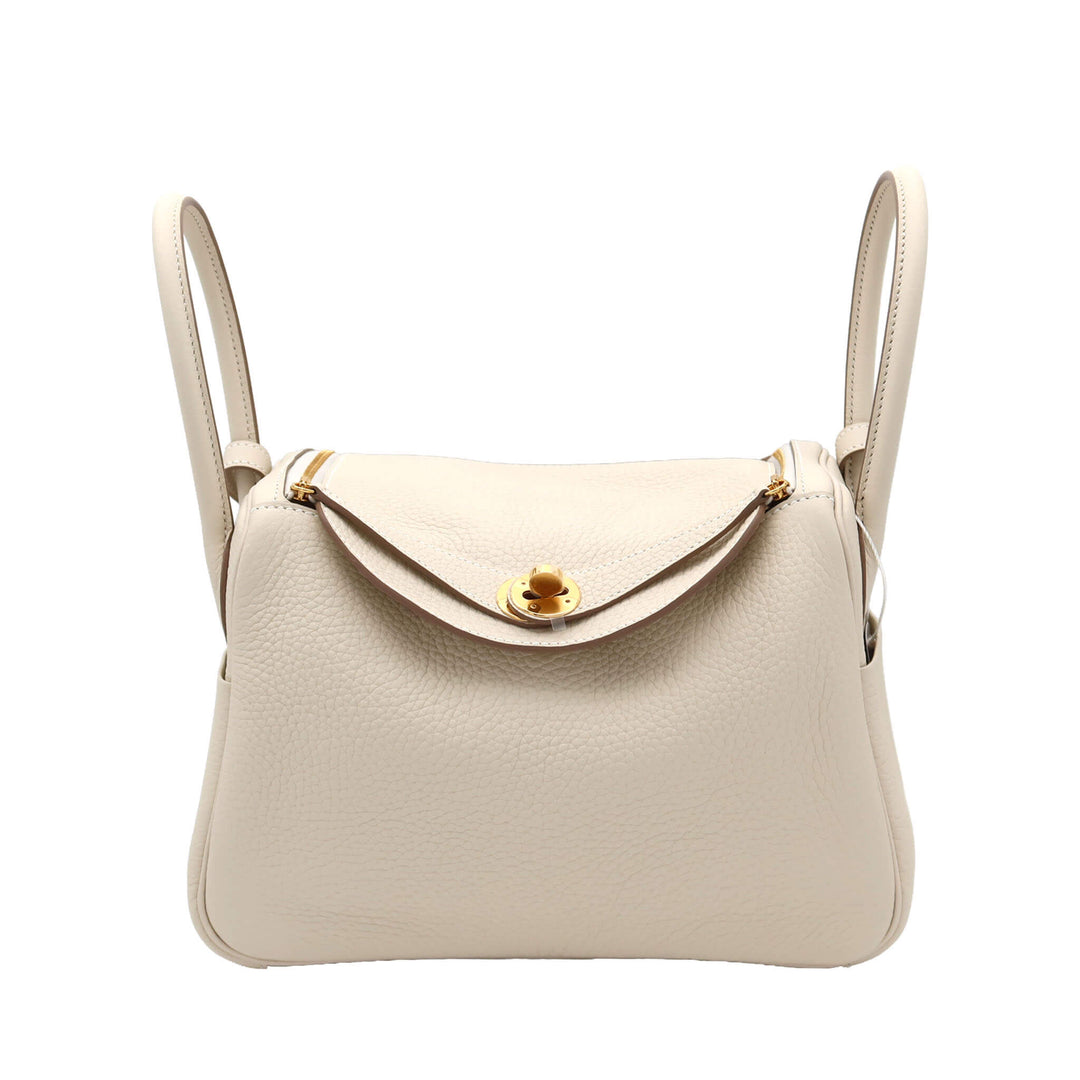 HERMÈS Lindy 26 Craie Clemence Gold Hardware (GHW) Stamp G