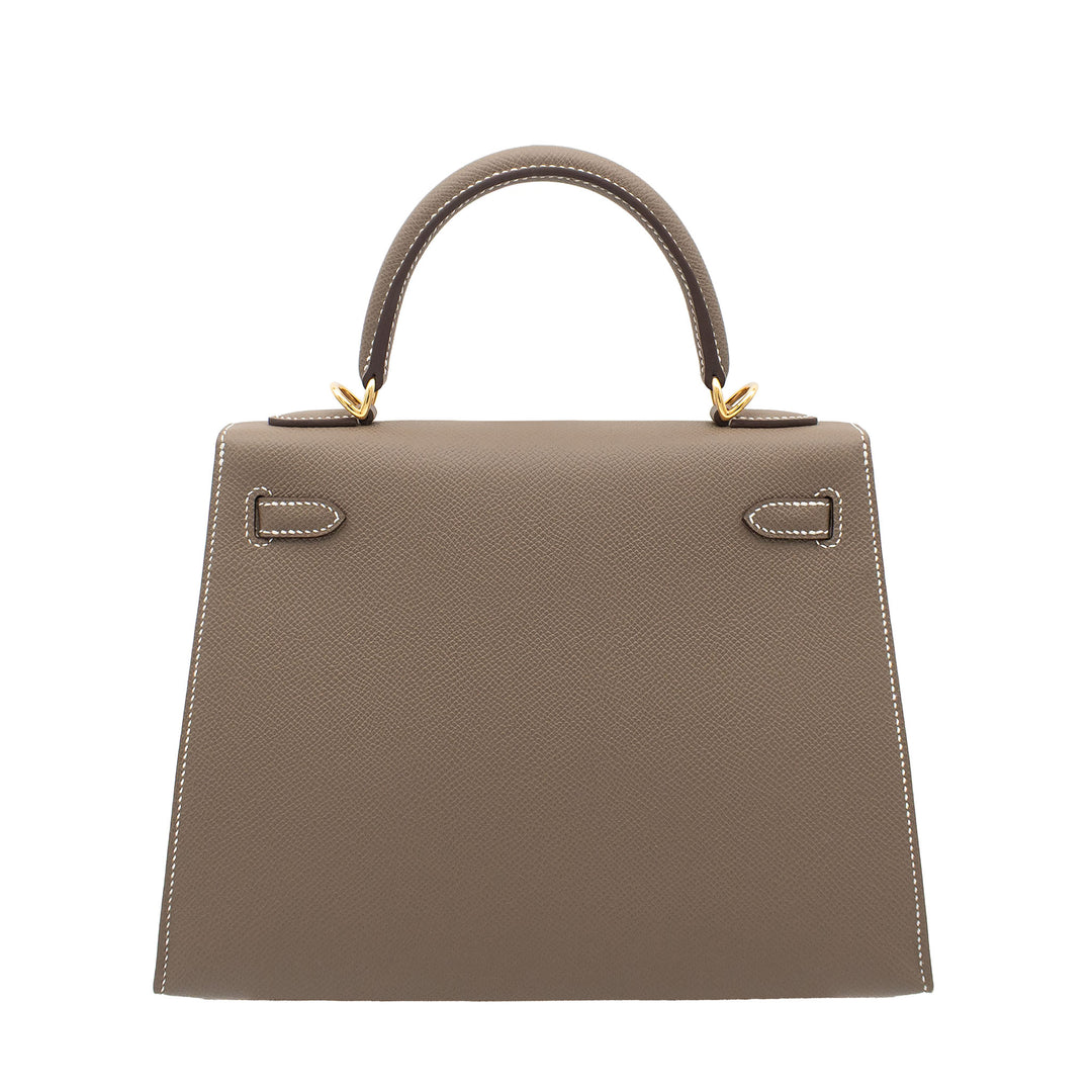 HERMÈS Kelly 25 Sellier Etoupe Epsom Gold Hardware (GHW) Stamp G