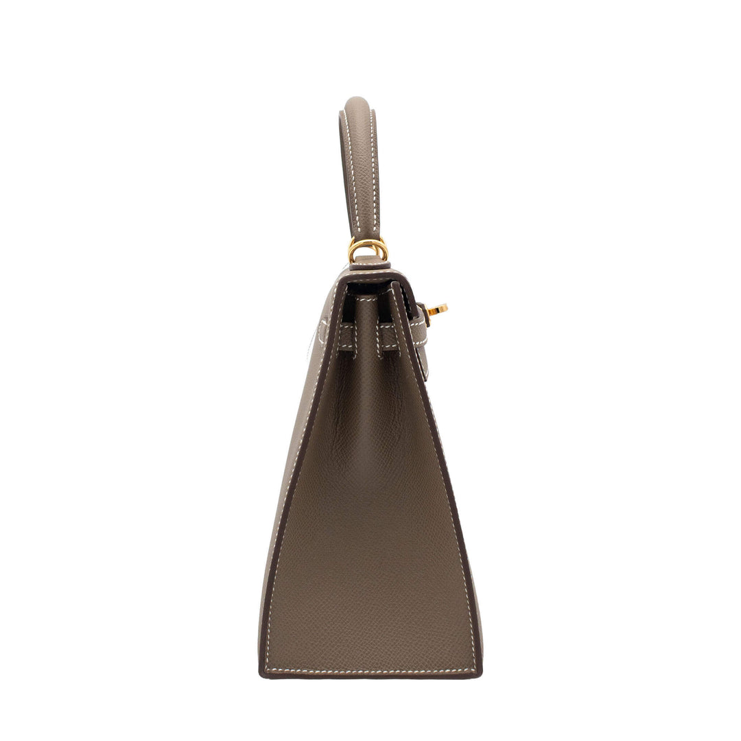 HERMÈS Kelly 25 Sellier Etoupe Epsom Gold Hardware (GHW) Stamp G