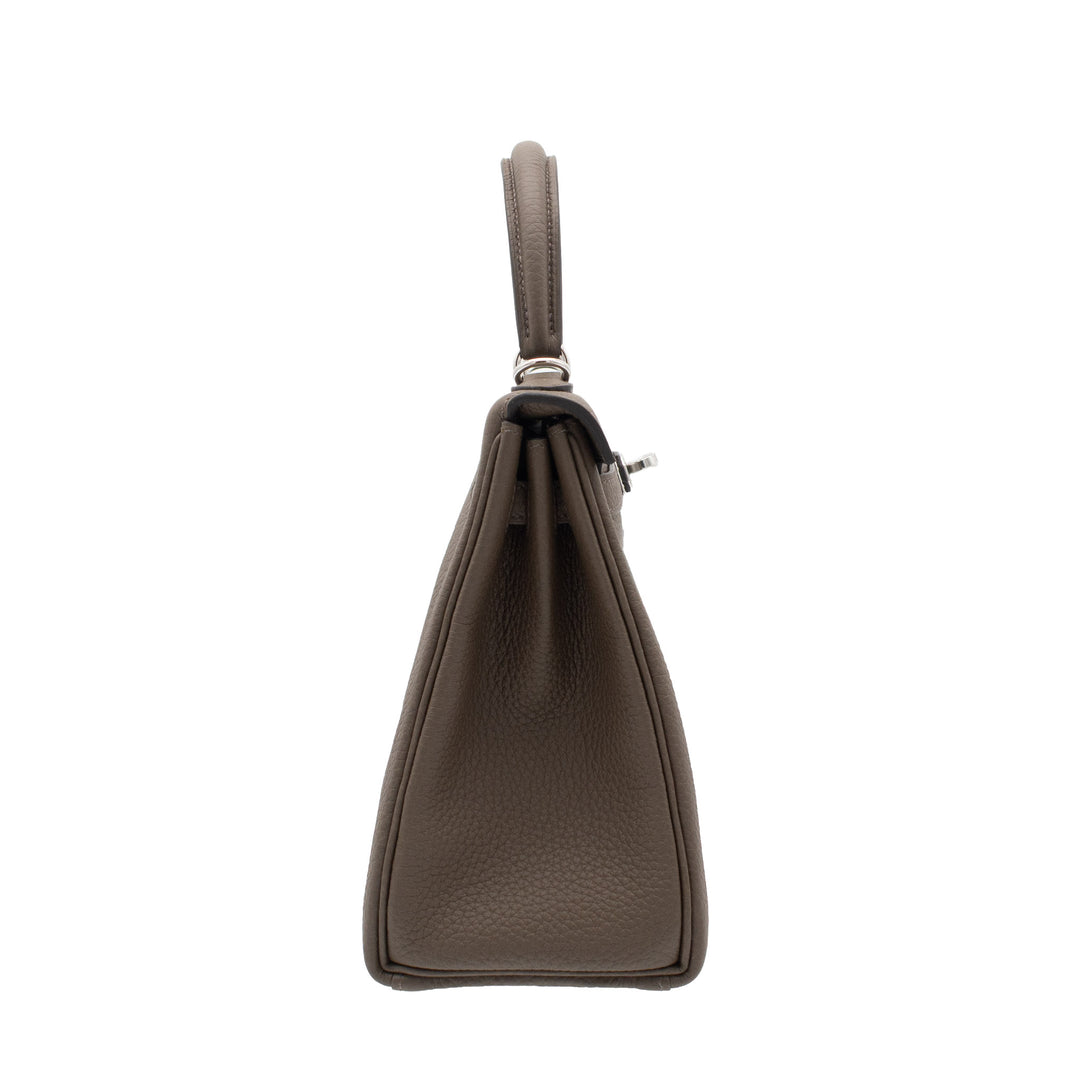 HERMÈS Kelly 25 Taupe Togo Palladium Hardware (PHW) Stamp G