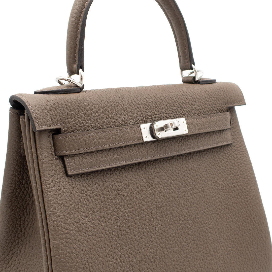 HERMÈS Kelly 25 Taupe Togo Palladium Hardware (PHW) Stamp G