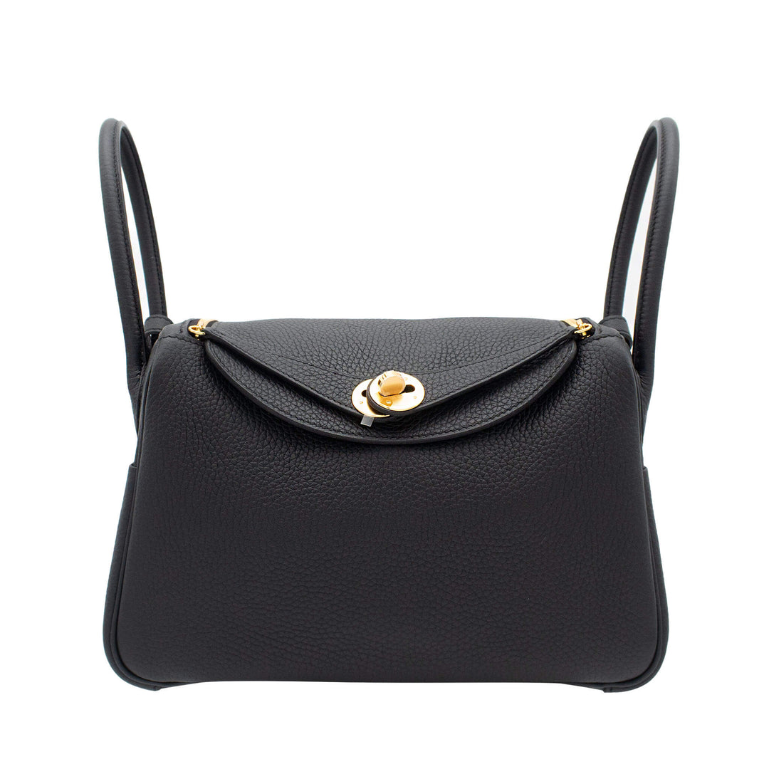 HERMÈS Lindy26 Black Clemence Gold Hardware (GHW) Stamp K