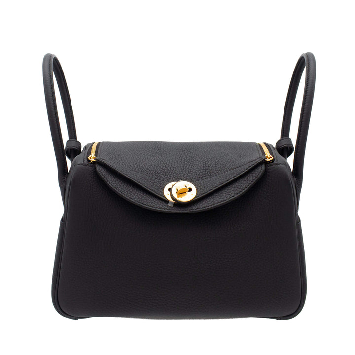 HERMÈS Lindy 26 Black Clemence Gold Hardware (GHW) Stamp G