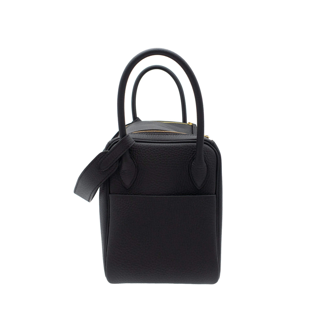 HERMÈS Lindy 26 Black Clemence Gold Hardware (GHW) Stamp G