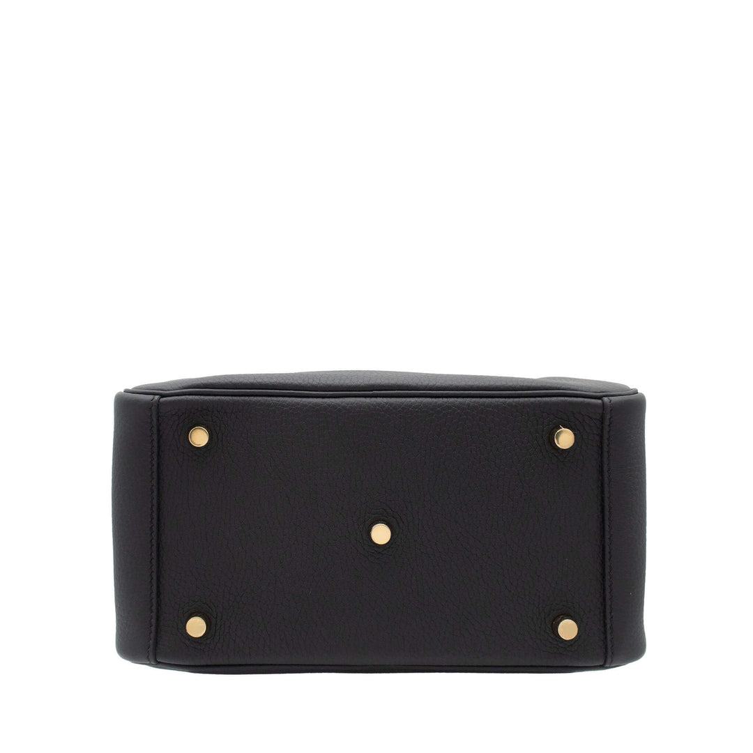 HERMÈS Lindy 26 Black Clemence Gold Hardware (GHW) Stamp G
