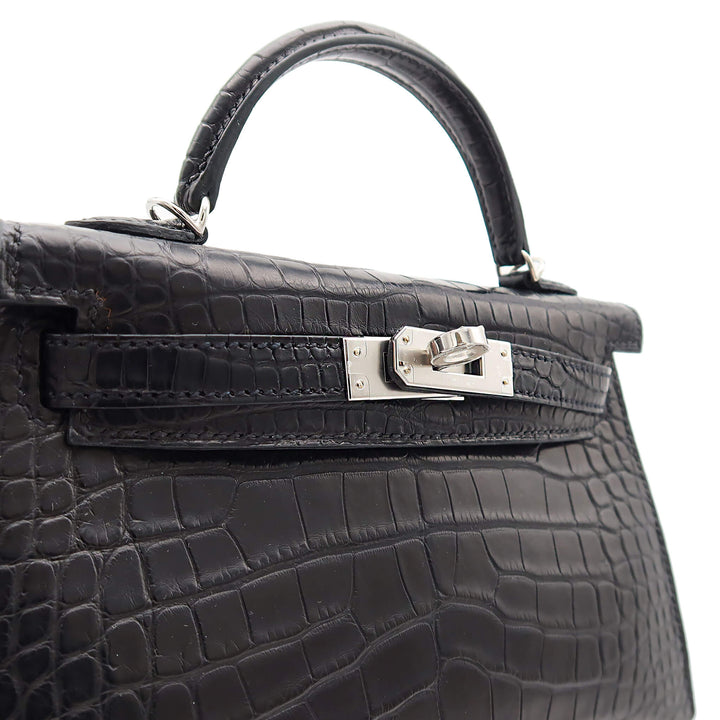 HERMÈS Mini Kelly Doll Black Alligator Mat PHW Stempel G