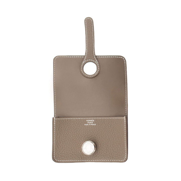 HERMES  エルメス  カードケース　トリヨンクレマンス　エトゥープ　シルバー金具　W刻印